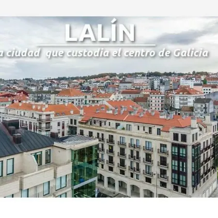Apartamento En El Centro De Lalin Exterior photo